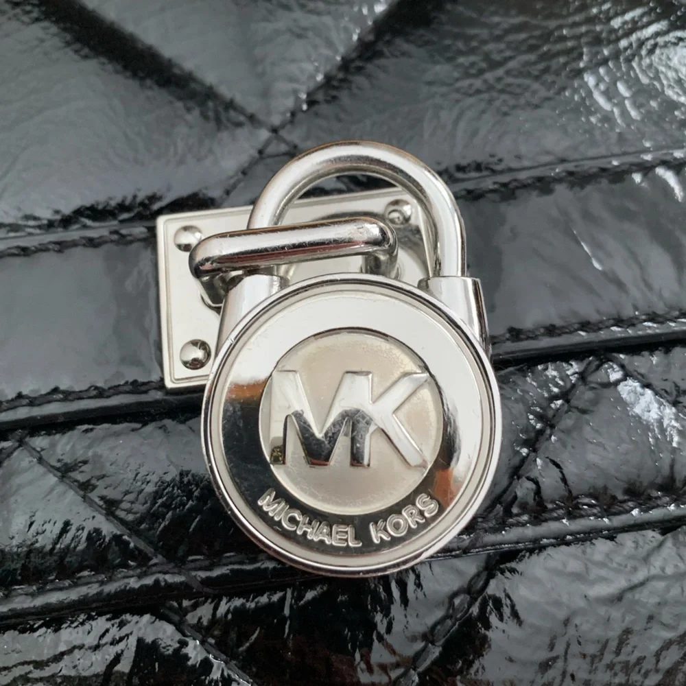 RARE✨Like New Michael Kors Crossbody Purse - Picture 11 of 11